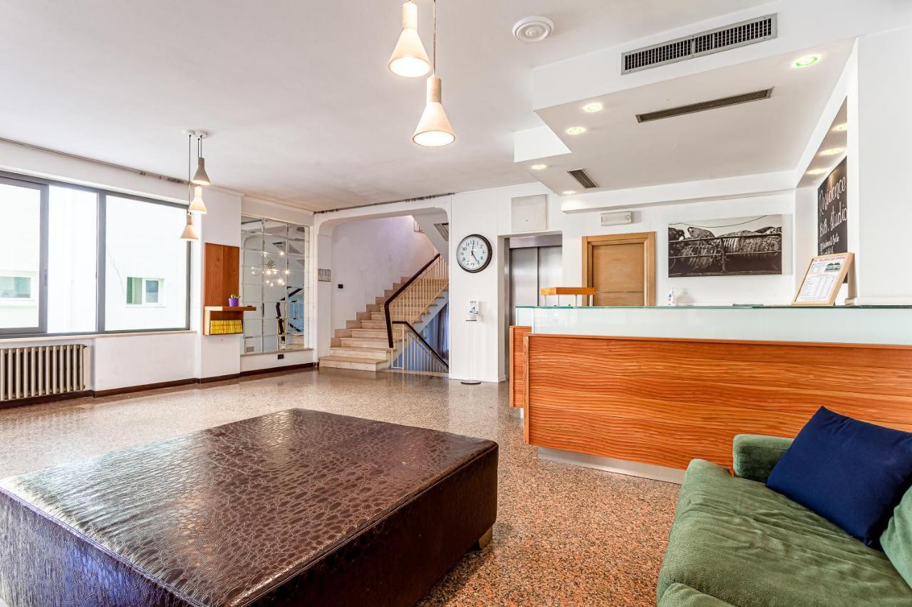 Residence & Suites Беллария-Иджеа-Марина Экстерьер фото