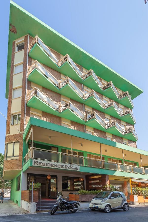 Residence & Suites Беллария-Иджеа-Марина Экстерьер фото