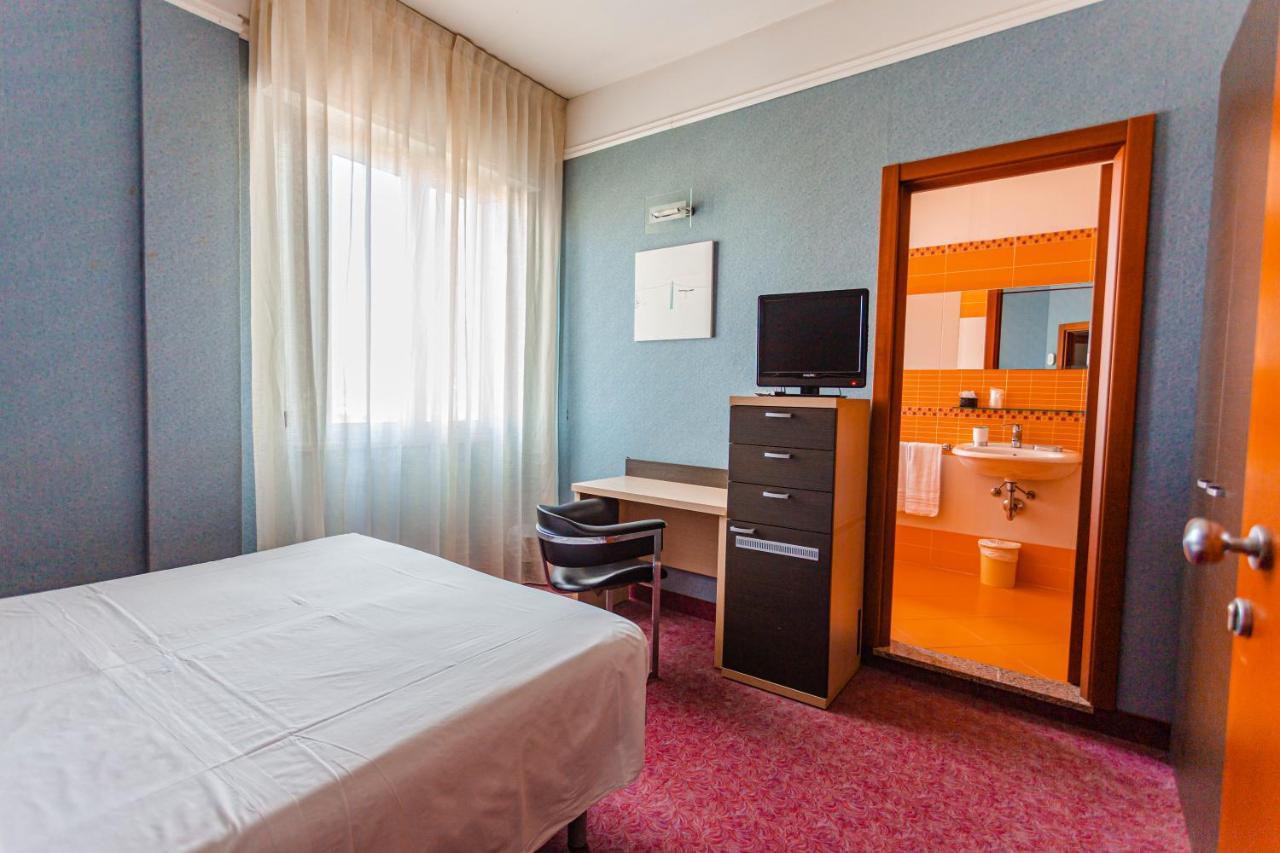 Residence & Suites Беллария-Иджеа-Марина Экстерьер фото
