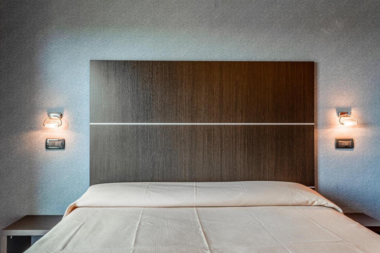 Residence & Suites Беллария-Иджеа-Марина Экстерьер фото