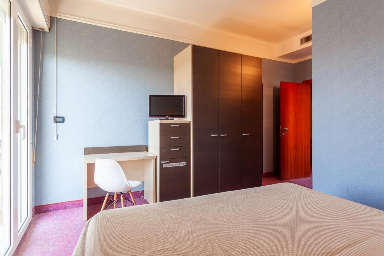 Residence & Suites Беллария-Иджеа-Марина Экстерьер фото